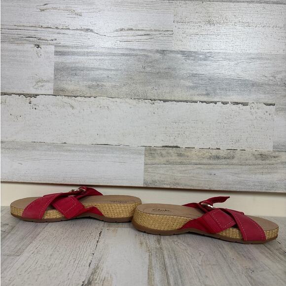 Clarks Women's 8 Reileigh May Cherry Nubuck leather sandal red slip on new - Picture 7 of 7